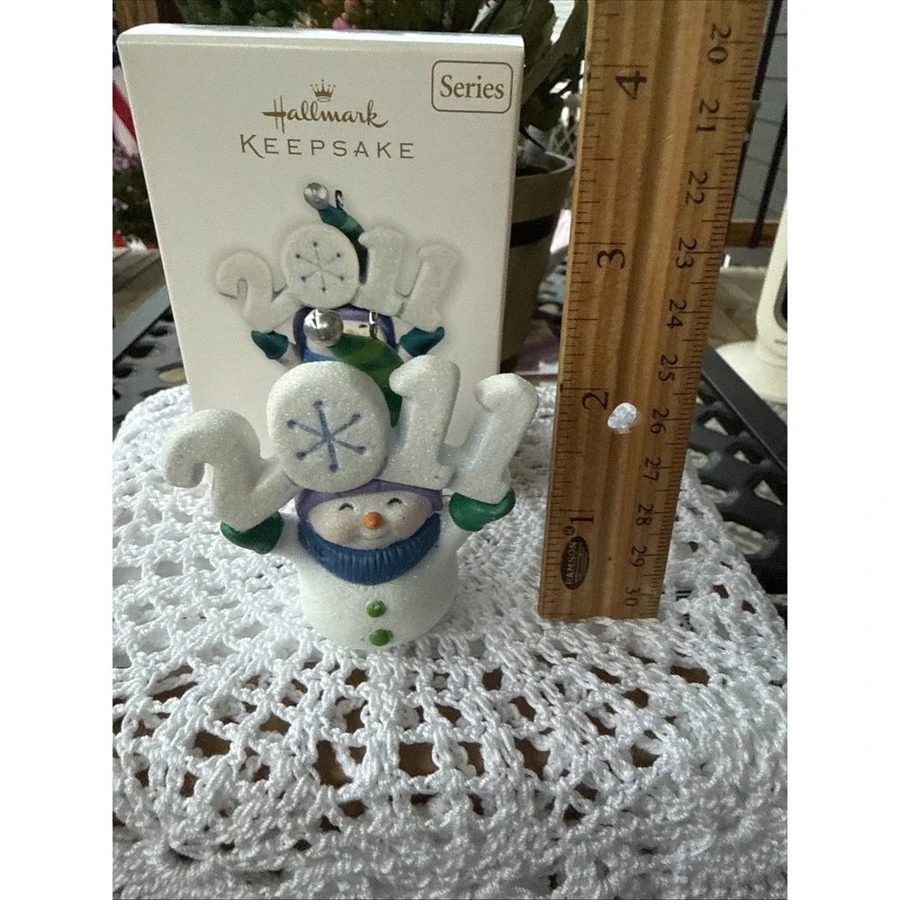 Hallmark keepsake 2011